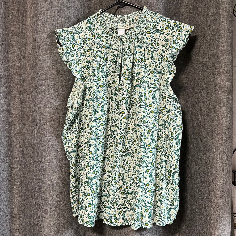 Old Navy Large high neck floral smock top, worn once